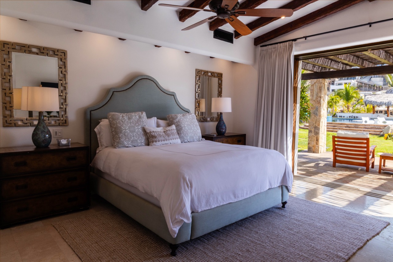 Guest bedroom