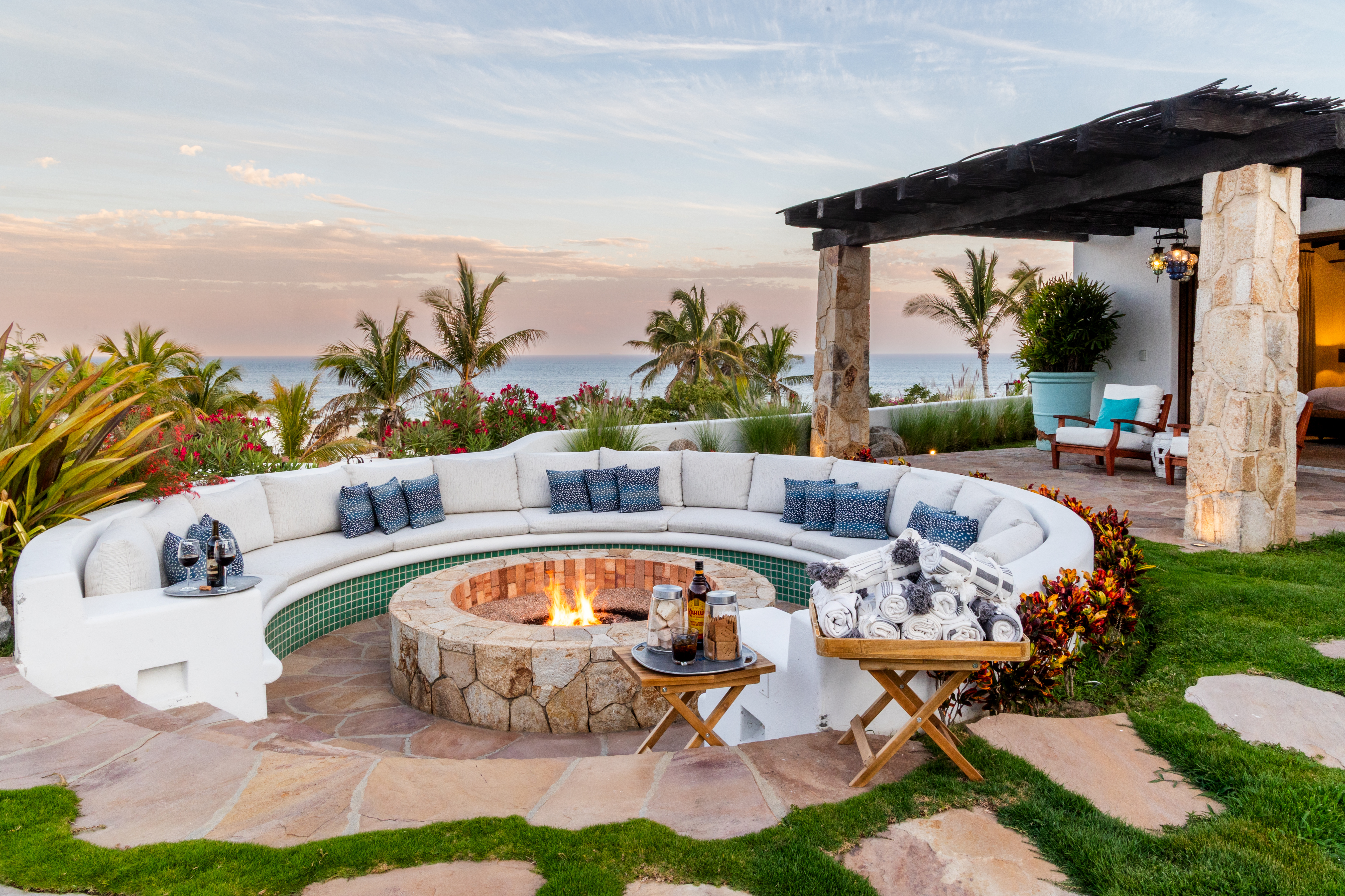 Infinity pool